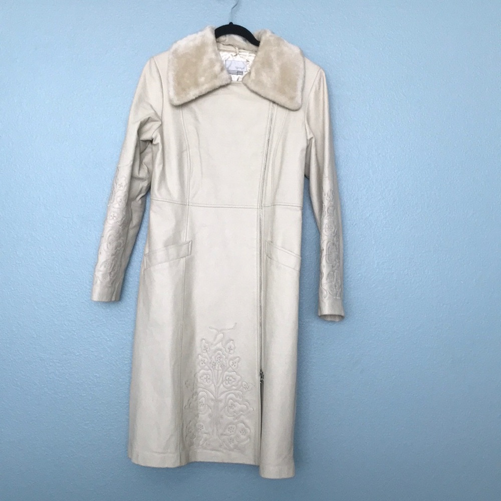 Women’s Spiegel off white genuine leather coat